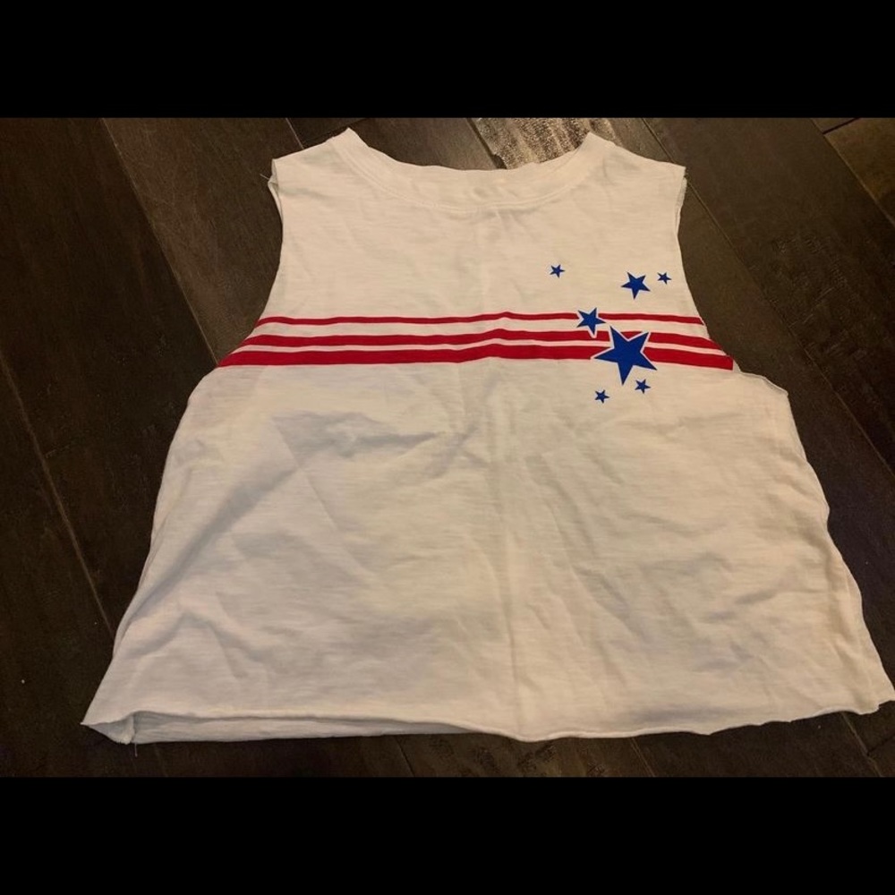 Muscle tank cropped